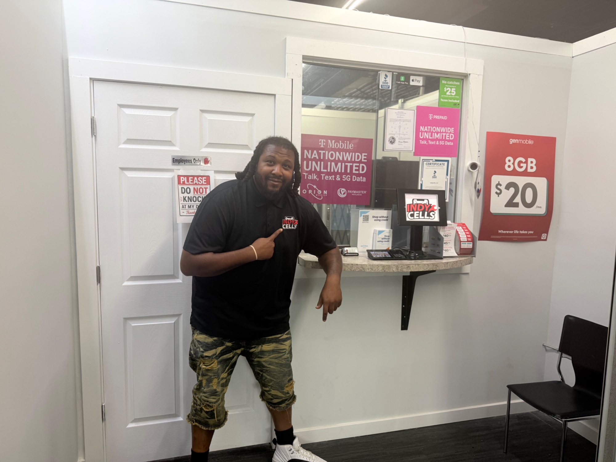 Sell Your iPhone, iPad, Apple Watch or Samsung Phone in Indianapolis